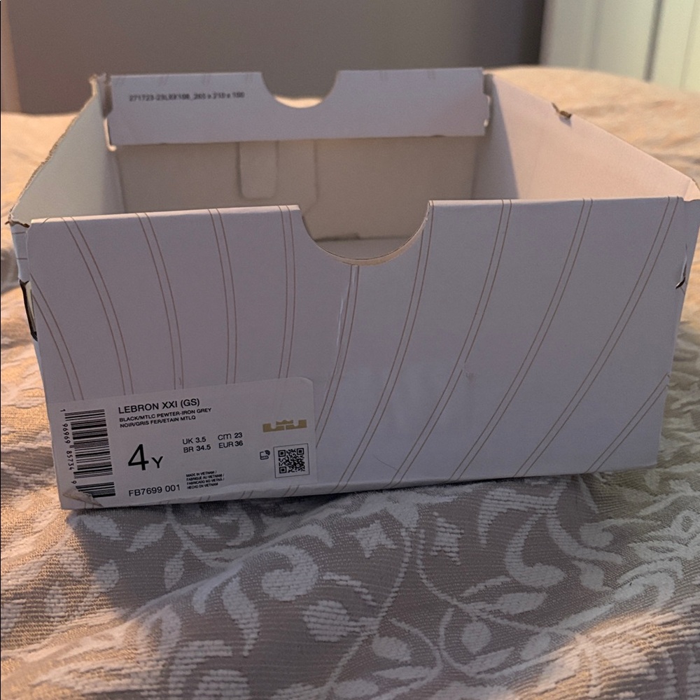 ✨ NIKE ✨ LIKE NEW LeBron XXI 21 Tahitian Air Zoom Basketball Sneakers Sz 4Y $160 - Picture 16 of 17